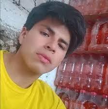 Elvis Serrano en personas