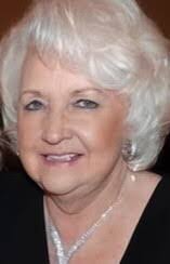 Carolyn Spires's Instagram, Twitter & Facebook