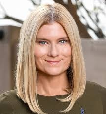 Estelle Dunn's Instagram, Twitter & Facebook