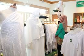Keperluan umrah wanita ini bukanlah untuk perempuan sahaja. Warna Netral Untuk Perlengkapan Haji