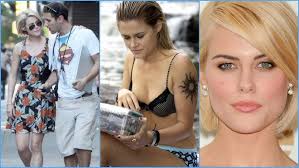 Merry Christmas from Rachael Taylor