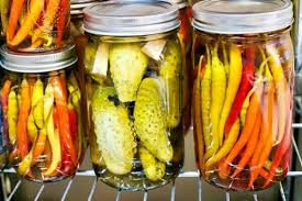 I peperoncini sott'olio sono una conserva facile e veloce da preparare. Come Preparare I Peperoncini Sott Aceto