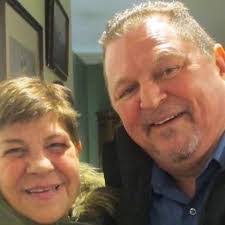 Lisa Narducci's Instagram, Twitter & Facebook