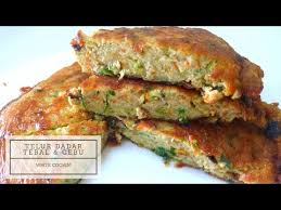 Cara membuat telur dadar mekdi (mcd) halo teman teman semua. Telur Dadar Tebal Dan Gebu Resepi How To Make Spanish Omelette Recipe Youtube