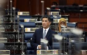 Beliau berkata, kesabaran dan keyakinan amat penting untuk menjamin penyelesaian yang holistik demi kemaslahatan. Azmin Malaysian Economy Has No On Off Switch Needs Time To Recover Post Mco Malaysia Malay Mail