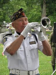 Community Honors Fallen Heroes