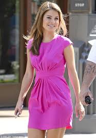 Salma hayek is an american and mexican filmmaker and actress, who is well known for her roles in el callejón de los milagros (miracle alley) from dusk till dawn, dogma and wild wild west across the globe. Https Www Dailymail Co Uk Indiahome Indianews Article 2189560 Upa Let Guard Corruption Html 2012 08 16t23 56 56z Yearly 0 7 Https I Dailymail Co Uk I Pix 2012 08 17 Article 0 1493b86a000005dc 785 468x385 Jpg Yoga Guru Swami Ramdev And