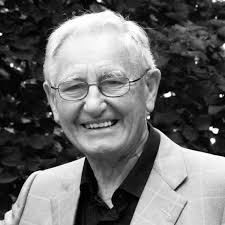 The Enigmatic Pioneer of Black Hole Physics 📑 Before the famous physicists  Stephen Hawking and Roger Penrose, there was Roy Kerr, a New Zealand  mathematician. In 1963, Kerr discovered the exact solution