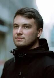 Biographie de l'auteur Luke Piotrowski