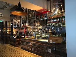 Casa 1 Zementfliesen Im Kare Kraftwerk Munchen Bar Design Home Decor Design