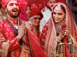 You Can T Miss Ranveer Deepika S Shoes Indian Wedding Photography Bollywood Wedding Deepika Padukone Lehenga