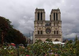 Cet emplacement est un haut lieu de dévotion depuis le moyen age. Erschreckende Bilder So Sieht Notre Dame Jetzt Aus 20 Jahre Baustelle Ingenieur De