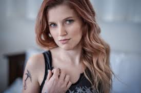 Sarah White (@sarah12710)