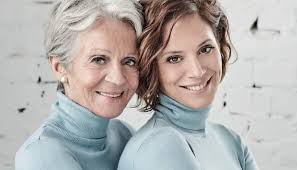 Tagja volt a budapesti operett színház tagjaiból alakult operett angyalai formációnak (további tagok: Szinetar Dora Archives Szinhaz Online