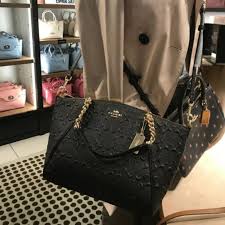 417 athletes competed for australia, the largest team at the competition, just ahead of england with 416 athletes. Coach Small Kelsey Chain Debossed Leather Handbag In Black With Gift Receipt Shopee Malaysia