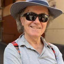 Who pays attention at the #parkrun briefing? Six year old Tilly definitely  does! Tilly's Mum, Beatrice has been one of our Run Directors and this week  they're leaving Melbourne to move back