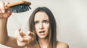 Tapi jika rambut rontok lebih dari 100 helai per hari, hal tersebut sudah dianggap tidak normal. Bukan Karena Sakit Ini Alasan Rambut Rontok Sebanyak 100 Helai Tiap Hari Masih Dianggap Normal Tribunstyle Com