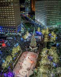 Holiday Downtown Detroit Michigan Christmas Beautiful Places Nature Detroit