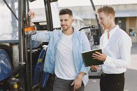13 Key Factors for Selecting a Reliable Transport Company