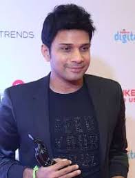 Listen singer karthik hit songs from azhagi, ghajini, sadhurangam, azhagai irukkirai bayamai irukkirathu, mayakannadi, ilavattam, nanbanin kadhali, kadhal kisu kisu etc Karthik Indian Singer Profile Pictures Movies Events Nowrunning