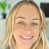 Danielle Camden's Instagram, Twitter & Facebook