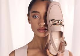 Maison Black-tan Leather by Midas