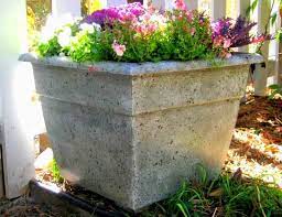 Maybe you would like to learn more about one of these? Three Tutorials For Refinishing A Plastic Flower Pot Plus Some Other Ideas Do It Yourself Fun Ideas Plastic Flower Pots Plastic Plant Pots Garden Pots