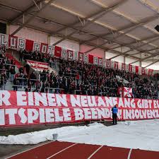 Aus der welt und deiner region. Regionalliga Nordost Rot Weiss Erfurt Muss Den Spielbetrieb Einstellen