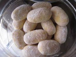 Biskut oat ialah jenis biskut yang amat digemari oleh orang yang sedang diet. Kuali Mama Biskut Makmur Bahan Untuk Doh 500gm Tepung Facebook