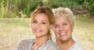 « beurette de banlieue ». Ingrid Chauvin Josephine Ange Gardien Mimie Mathy Veille Au Moindre Detail Toutelatele