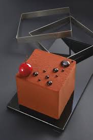 Recette De Patisserie De Cyril Lignac En 2020 Gateaux Et Desserts Foret Noire Gastronomie