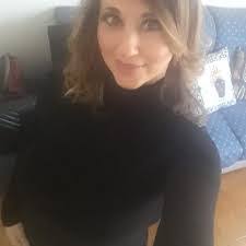 Enza Giannone's Instagram, Twitter & Facebook