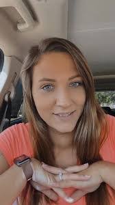 Amber Wendt's Instagram, Twitter & Facebook