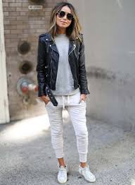 Calça Jeans E Jaqueta De Couro Calca Jogging Steal The Look Looks Com Calca Moletom Moletom Feminino Look Fashion