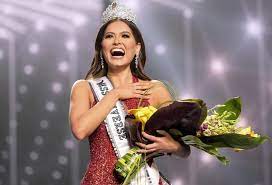 Mexican miss andrea meza don win crown as miss universe 2021 for ceremony wey shele for di united states. Dpzy5i0hauk5gm