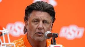 Mike Gundy: "The people that are negative and voicing their opinion are the  same ones that can't pay their own bills"
