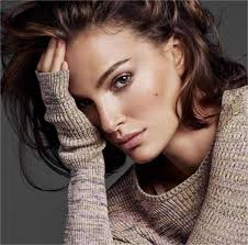 Decisamente più in carne, bellissima e spensierata, molto lontana dalla angie . Capelli Corti Cortissimi Quasi A Zero Le Star Che Ci Hanno Dato Un Taglio La Repubblica