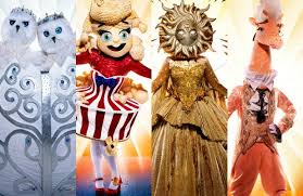 Bei the masked singer treten zehn stars aus allen lebensbereichen in aufwändigen, überdimensionalen kostümen auf, die sie komplett verhüllen. The Masked Singer Season 4 Here Are Fans Best Guesses For Costumed Celebrities In Group A