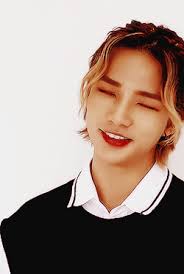 Reactions Stray Kids German Long Hair Styles Felix Stray Kids Hair Gif
