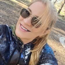 Sabias que? Recordamos algo tan dulce y Azuleño. Corazoncitos Dorins es una  golosina lanzanda en 1950 en la localidad de Azul Buenos Aires Argentina  con sus clásicos sabores de limón, de naranja,