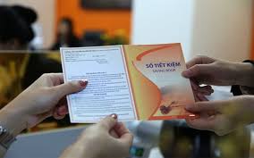 Sổ tiết kiệm đứng tên chồng, vợ muốn rút tiền phải làm thế nào?