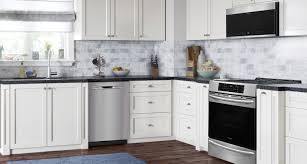 As a contributing editor for pcmag, john delaney has been testing and reviewing monitors, tvs, pcs, networking and smart home gear, and other assorted. Frigidaire Gallery 1 5 Cu Ft Over The Range Microwave With Convection Stainless Steel Fgbm15wcvf