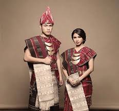 Baju adat indonesia ini bukan hanya kain yang digunakan untuk menutup badan. Macam Macam Jenis Pakaian Adat Dari 34 Provinsi Di Indonesia Seruni Id