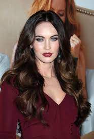 Her Subtle Ombre Is Amazing Not To Mention She S Gorgeous Hair Color For Fair Skin Stylish Hair Colors Hair Color Ideas For Brunettes Balayage