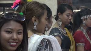 Mobile Ke Ghanti/New Tharu & Nepali Dancing Video Ft.Suresh tharu,Ishika  Bhujel -2020