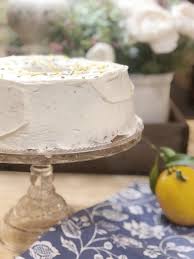 Mix with an electric mixer on low speed until just combined. Lemon Lavender Cake