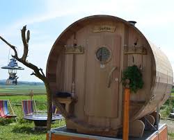 Sauna En Bois Location Vente Sauna Coconmobile Bienetre Spa Redcedar Bainnordique Hottub Saunabois Artisandubois Futurosc Bain Nordique Sauna Spa