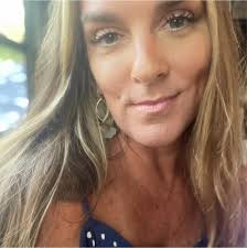 Where can I find great happy hour deals?