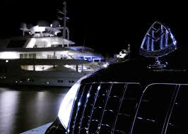 Maybach Zeppelin At Night Maybach Zeppelin Luxury