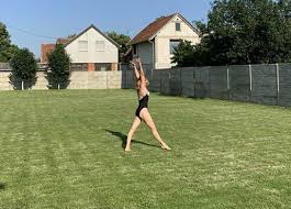 Kako ističe autorka, knjiga je posvećana majci a u izjavi za medije govorila je o tome da li je uspela da zabeleži sve što je želela. Balaseviceva Zena Objavom Rasplakala Cerku Idi Bre Mama Doruckujem Citam I Placem Telegraf Rs